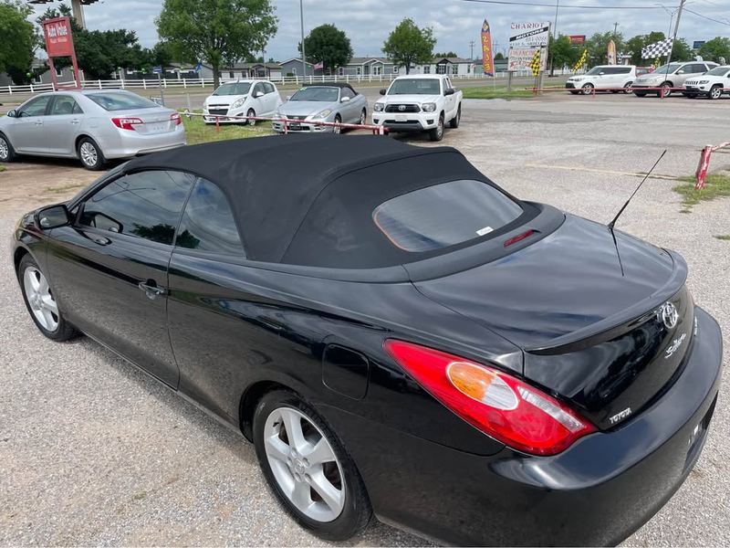 2006 Toyota Solara SLE Convertible 2D